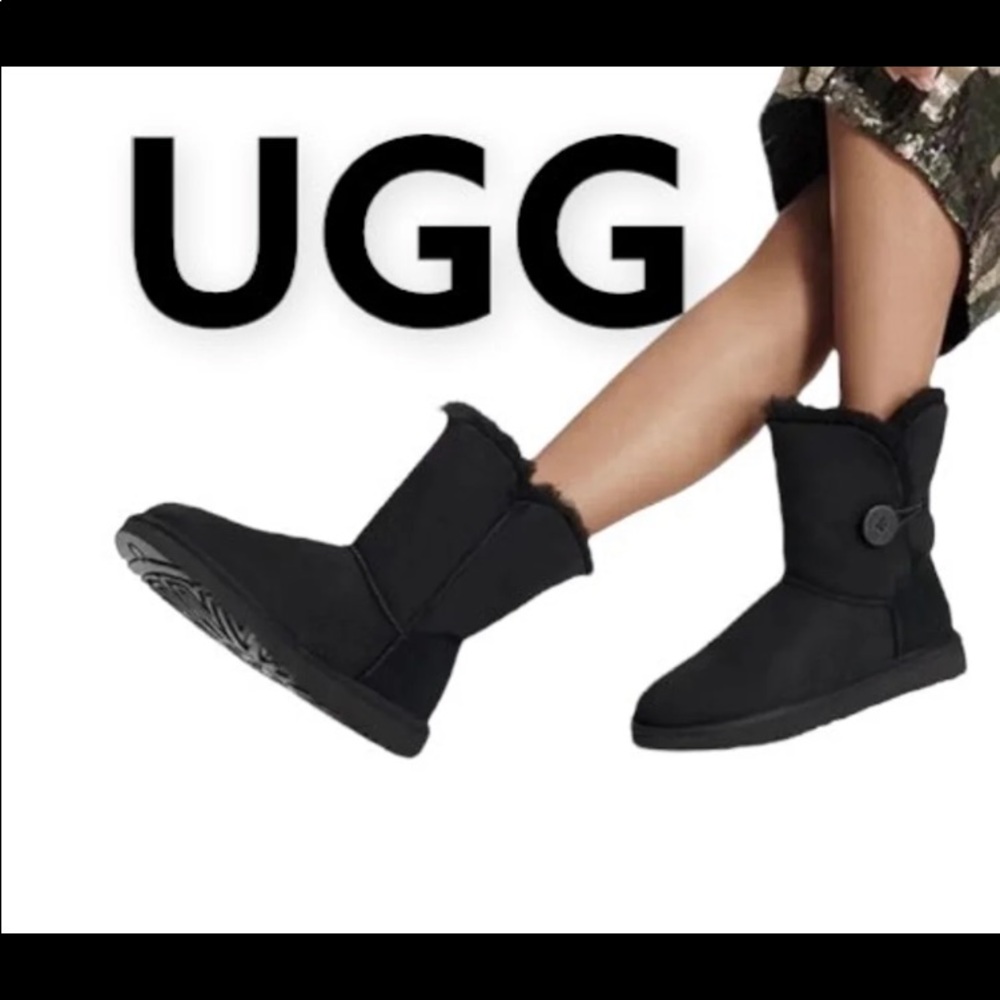 UGG Australia Black Suede shoes flat Boots booties Bailey Button II mid calf